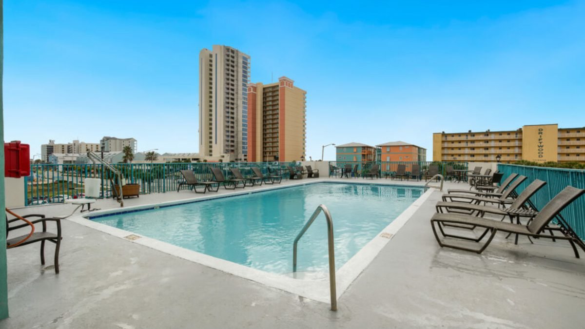 Beachside Resort Hotel 3