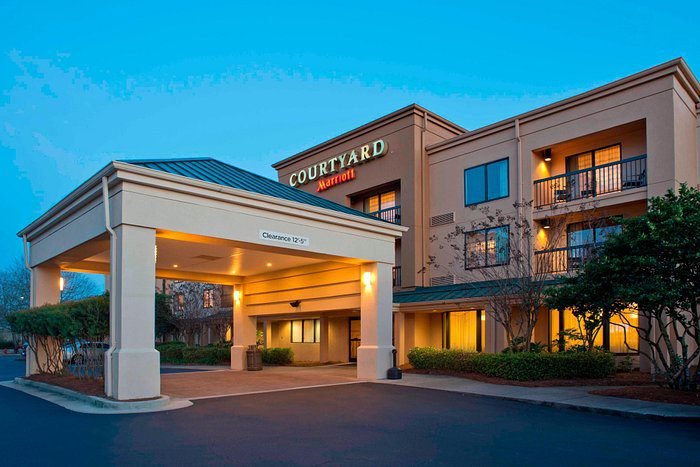 Courtyard by Marriott Gulf Shores breakfast bistro