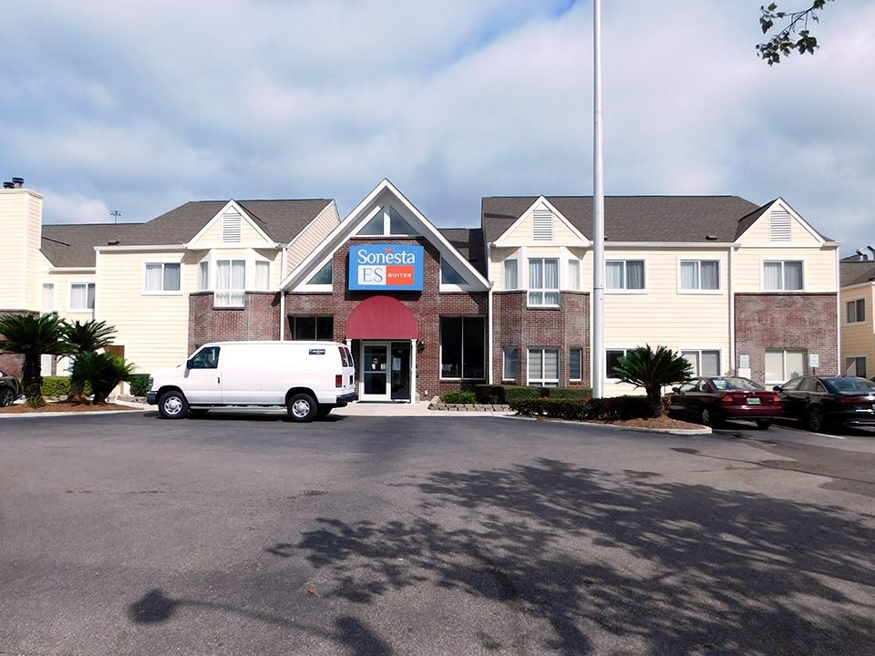 Sonesta ES Suites Montgomery Breakfast Image 3